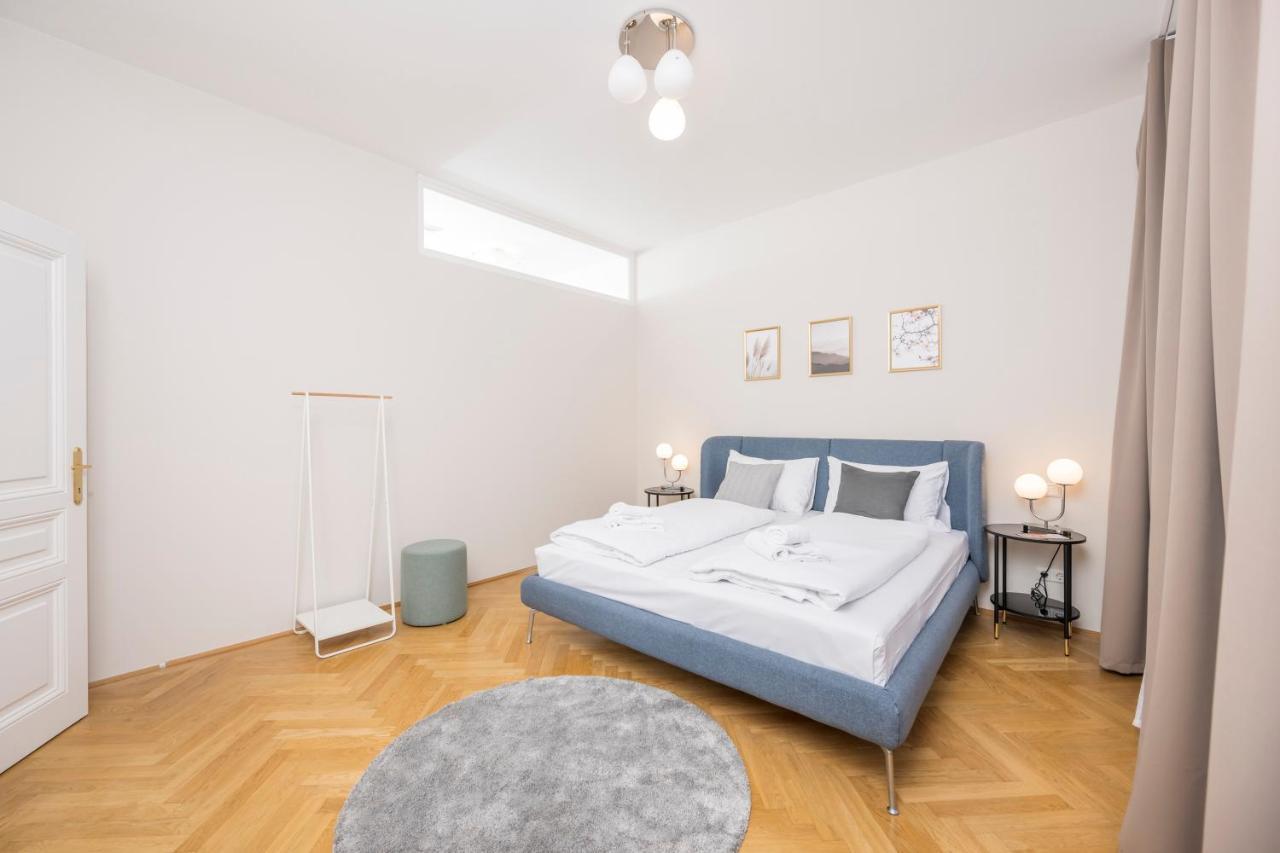 Luxury Suites Liechtenstein เวียนนา ภายนอก รูปภาพ